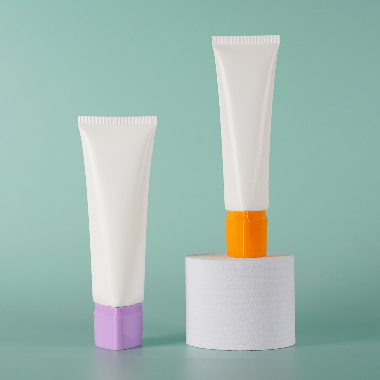 Crème pour le corps Crème pour les mains Nettoyant Tube cosmétique en plastique